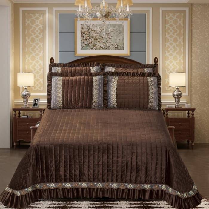 Cuvertura de pat catifea cu 2 fete de perne