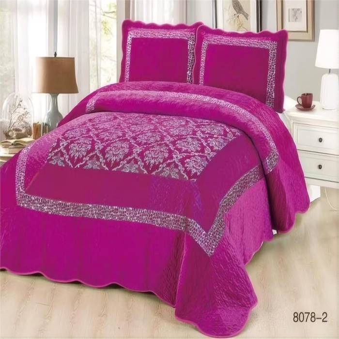 Set cuvertura catifea cu paiete + 2 fete de perna