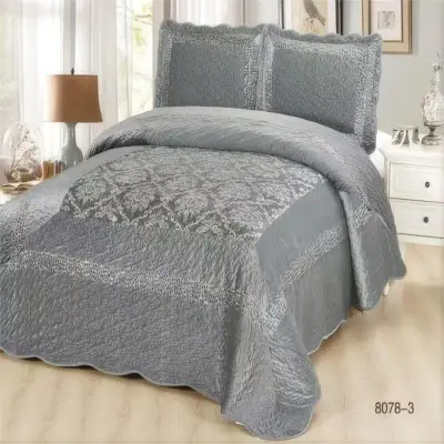 Set cuvertura catifea cu paiete + 2 fete de perna